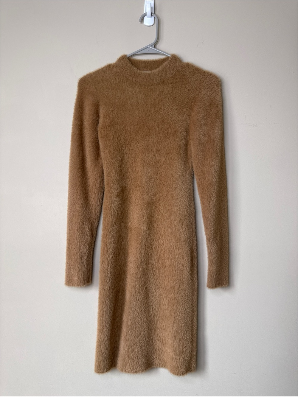 Babaton Madison Fuzzy Teddy Sweater Dress Bodycon Camel Brown Sz Small
